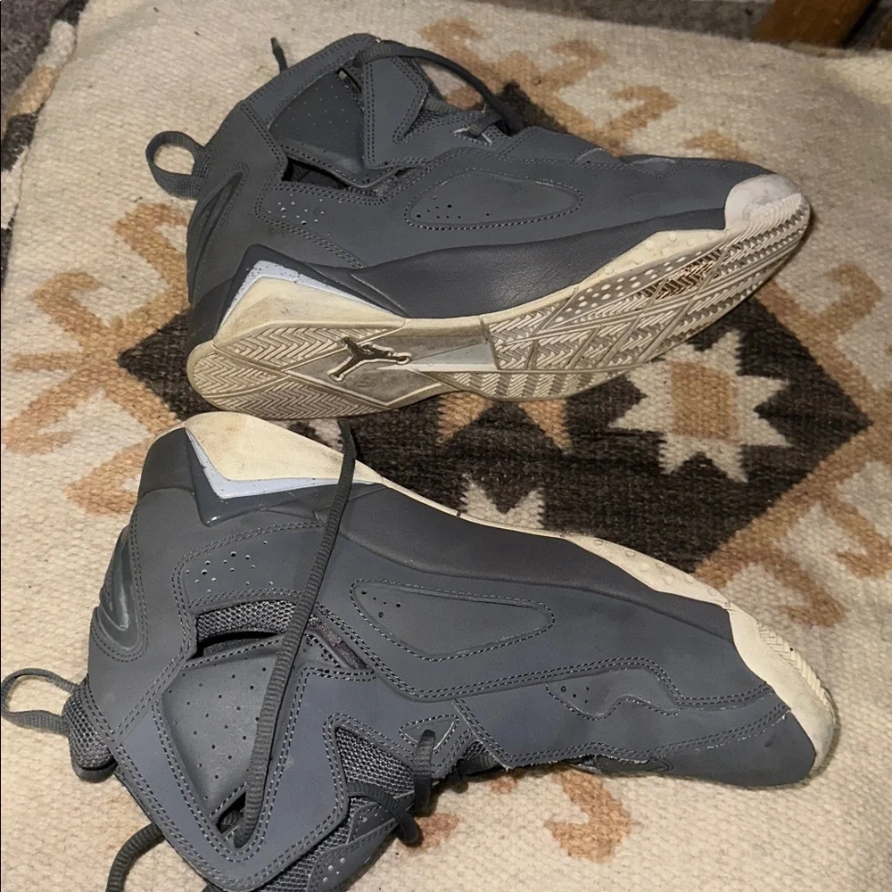 2016 Air Jordan True Flight